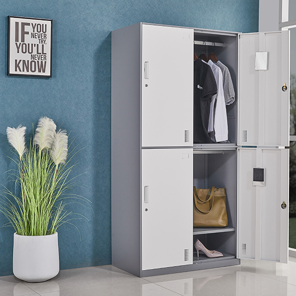 4 Door Locker}