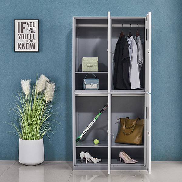 4 Door Locker}